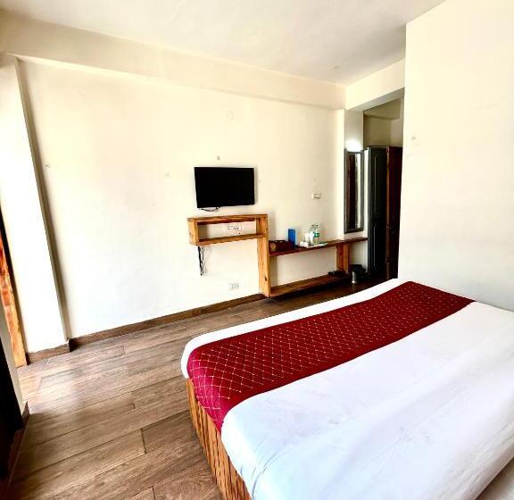 هتل New Ocean Manali !! Near Mall Road