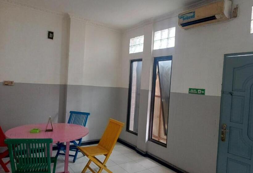 Отель Oyo 93090 Multi Plus Inn