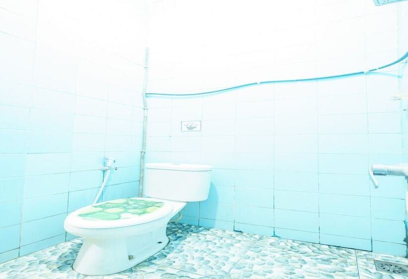 호텔 Oyo 93132 Modom Homestay