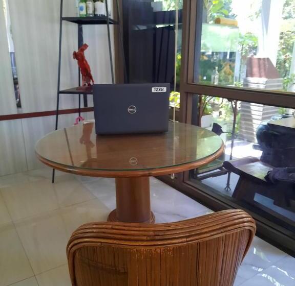 호텔 Oyo 93145 Pondok Alam Syariah