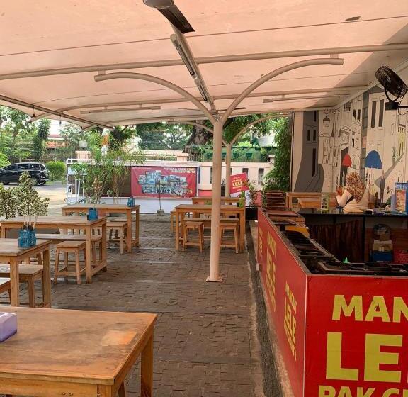 호텔 Oyo 93145 Pondok Alam Syariah