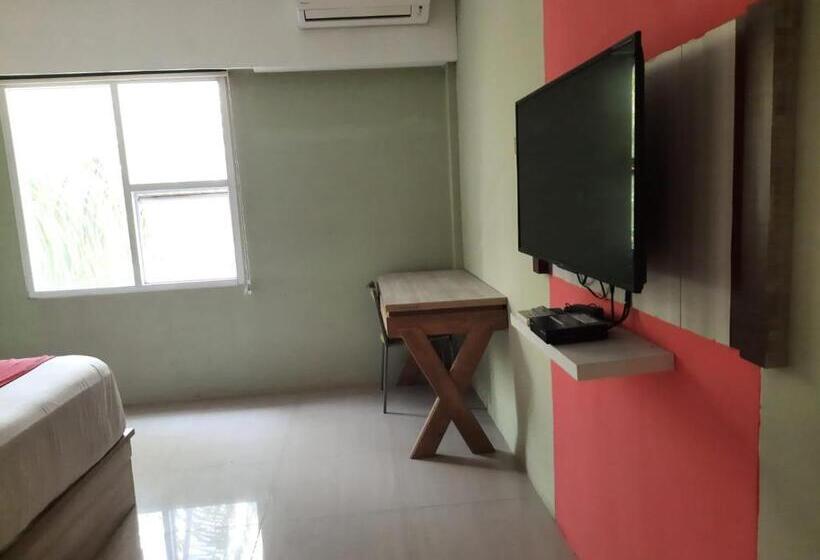 호텔 Oyo 93145 Pondok Alam Syariah