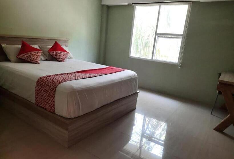 호텔 Oyo 93145 Pondok Alam Syariah