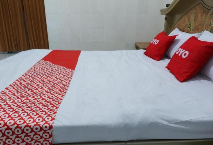 בית מלון כפרי Oyo 93159 Homestay Sehat