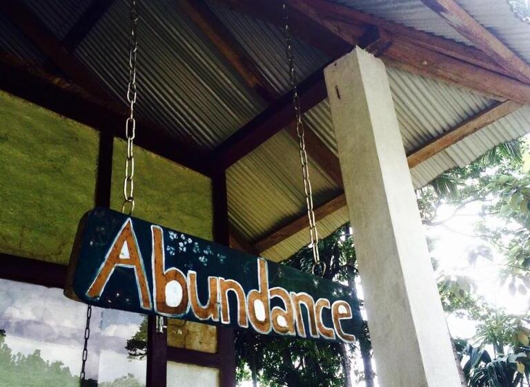 Отель Petrichor Farms