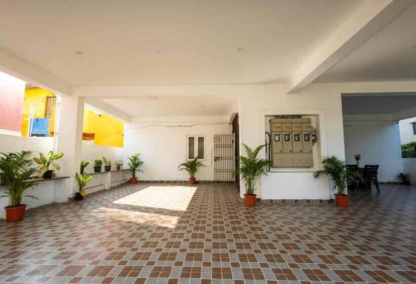 酒店 Royal Beach Service Apartment