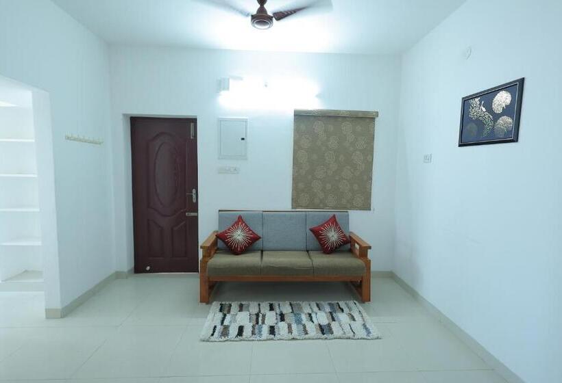 酒店 Royal Beach Service Apartment