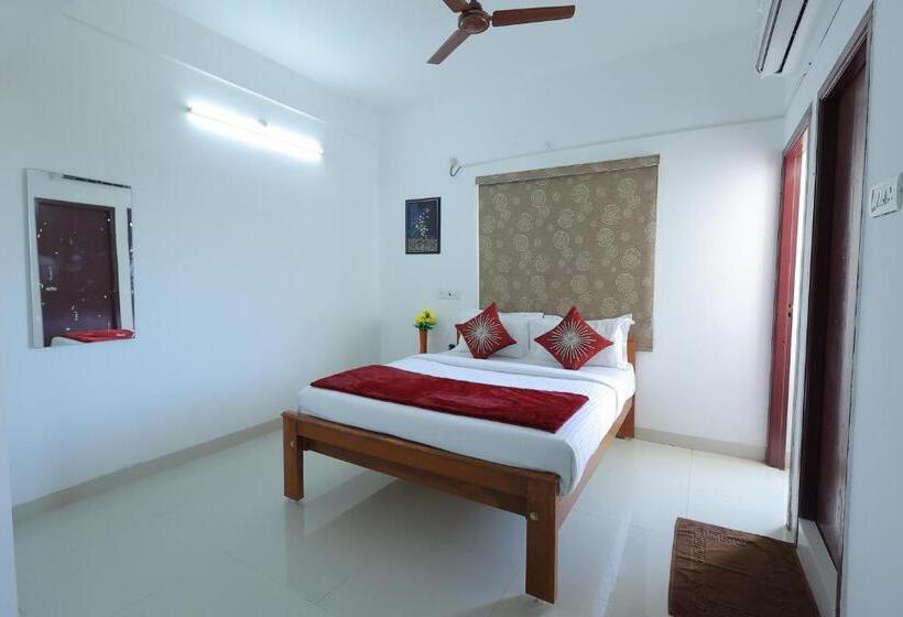 酒店 Royal Beach Service Apartment