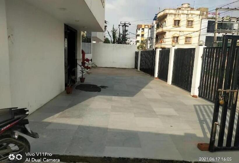 ホテル S G International Danapur