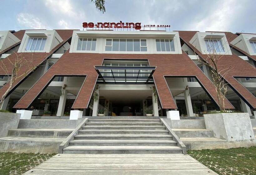 בית מלון כפרי Se.nandung Living And Space