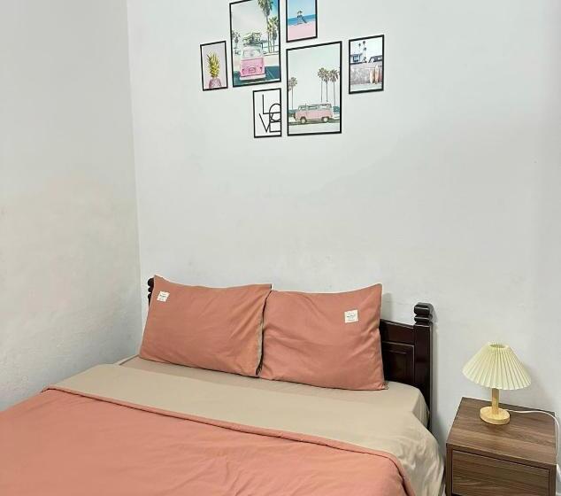 هتل Shine Riverside Homestay