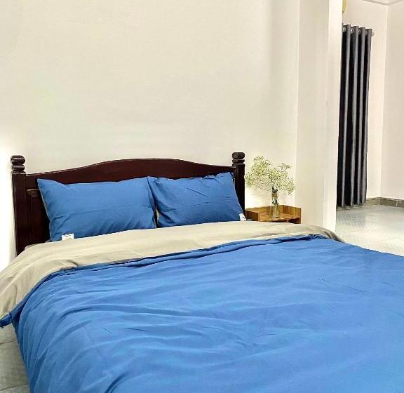 هتل Shine Riverside Homestay