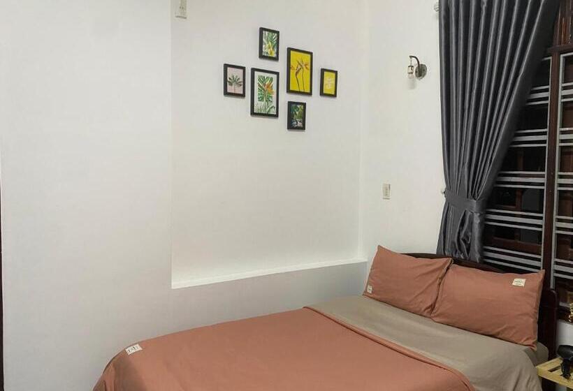 هتل Shine Riverside Homestay