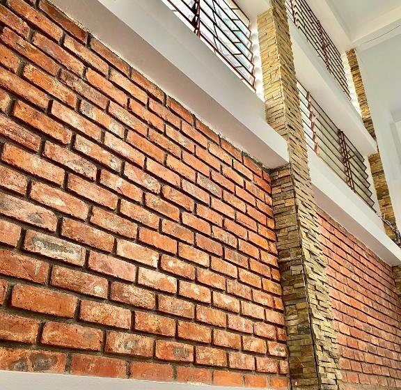 هتل Shine Riverside Homestay