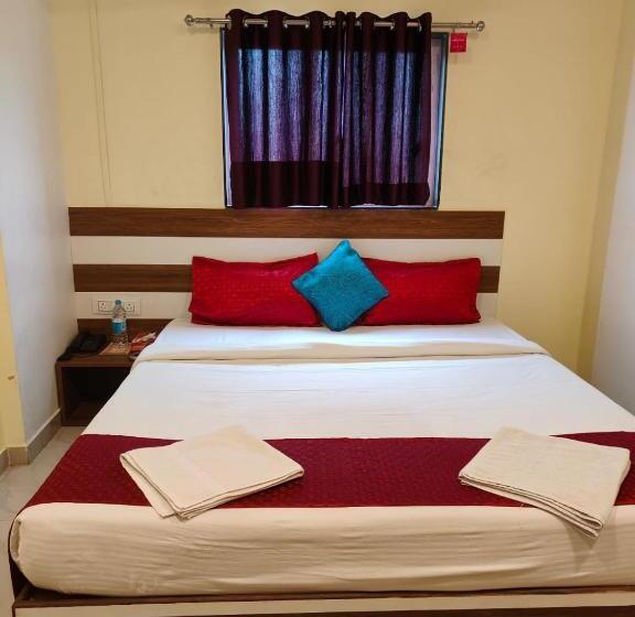 호텔 Shrinidhi Residency Pune
