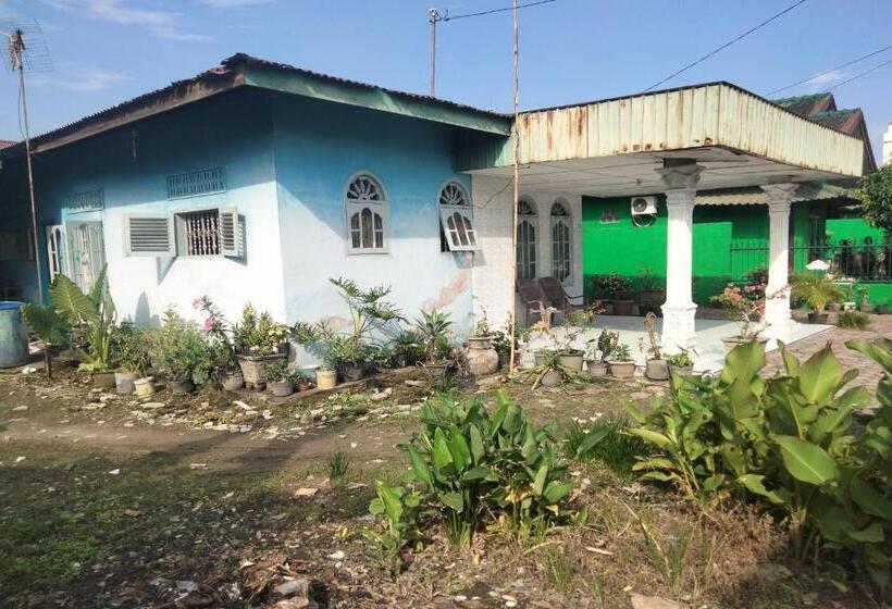 호텔 Spot On 93104 Barak Tambunan