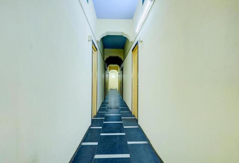 Отель Spot On Rk