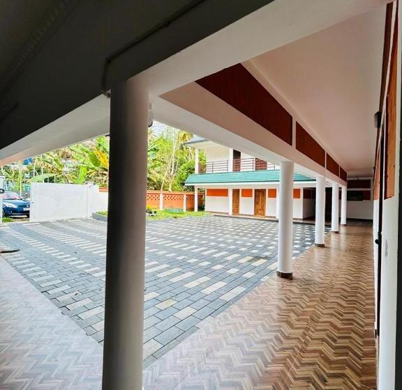 فندق Star Inn Plus