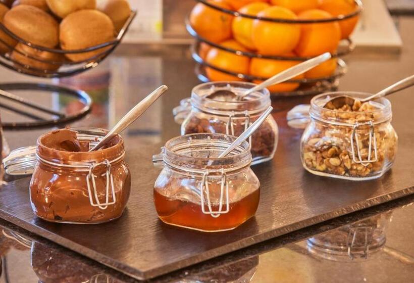 هتل Tent Calvia Beach