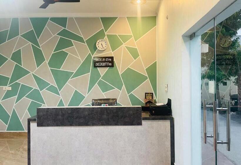 בית מלון כפרי The Deerfield Cottages