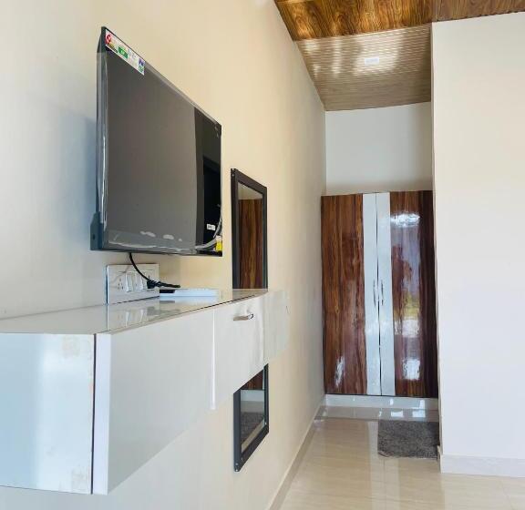 בית מלון כפרי The Deerfield Cottages