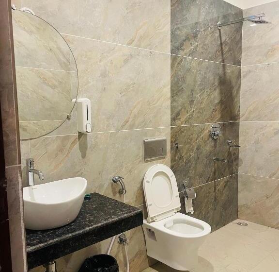 בית מלון כפרי The Deerfield Cottages