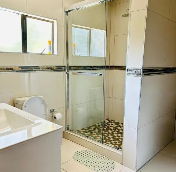 בית מלון כפרי The Galaxy Forest Lodge