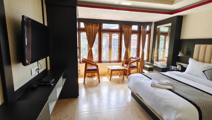 Отель The Gangtok Heritage Inn