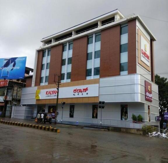 בית מלון כפרי Venkys Stay Inn