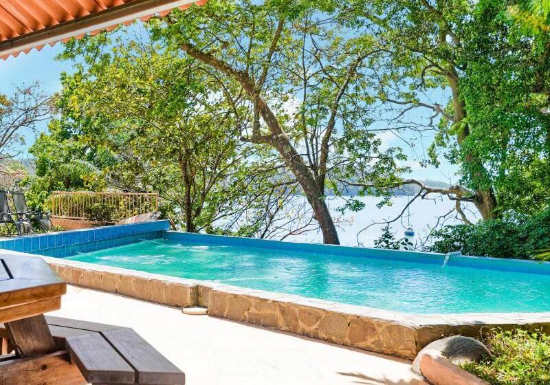 ホテル Villas At Gone Fishing Panamá Resort