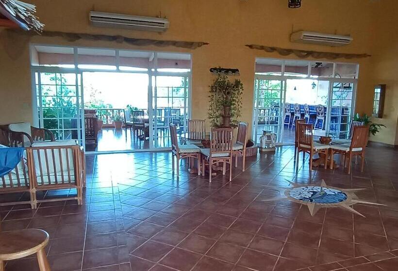 ホテル Villas At Gone Fishing Panamá Resort