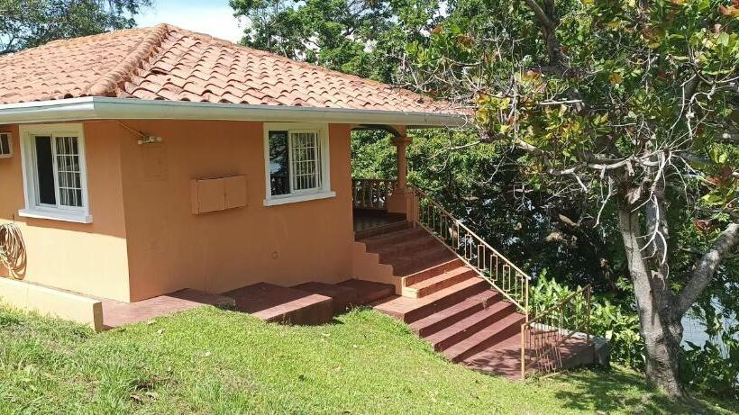 ホテル Villas At Gone Fishing Panamá Resort