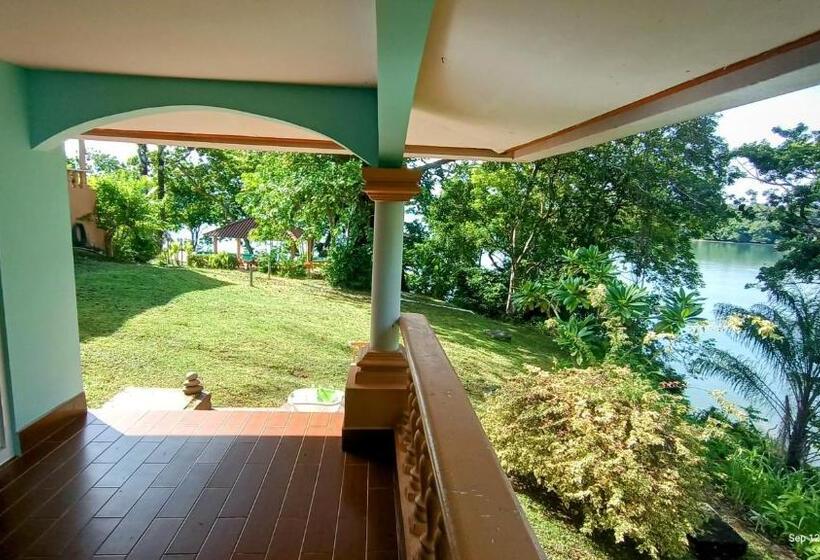 ホテル Villas At Gone Fishing Panamá Resort