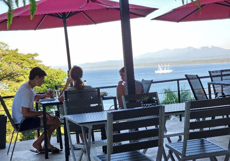 בית מלון כפרי Vos