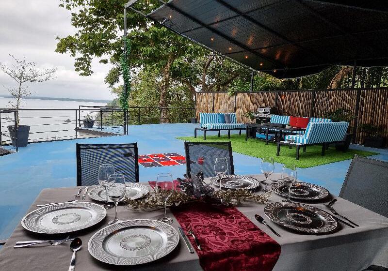 בית מלון כפרי Vos