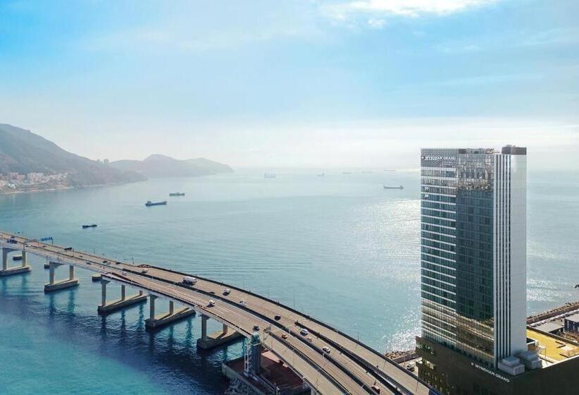هتل Wyndham Grand Busan