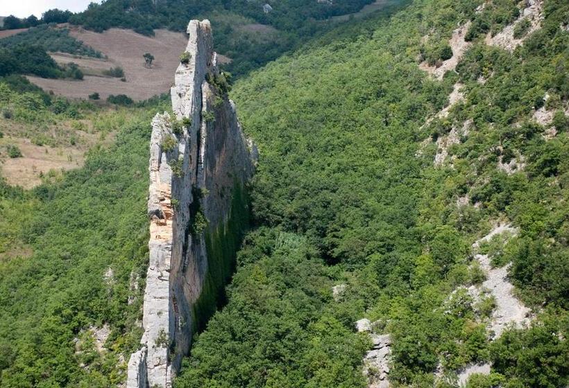 I 3 Falchi Bed & Breakfast