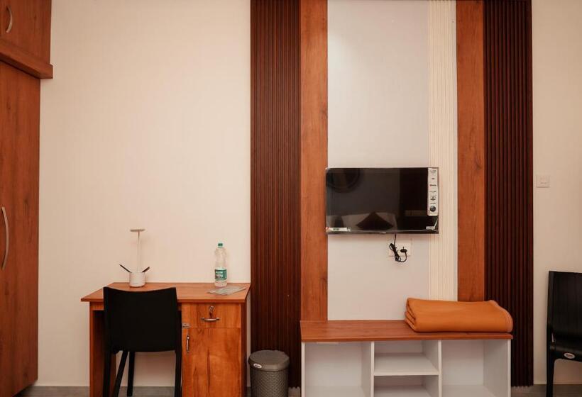 Kalloos Island Backwater Resort