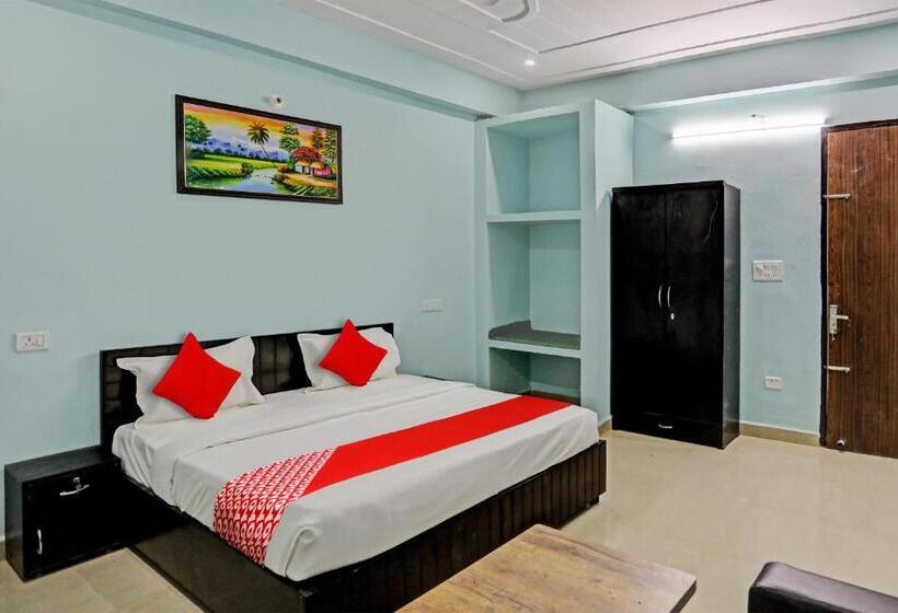 Oyo Flagship Hotel Umen