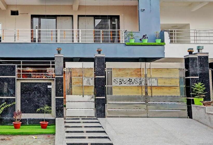 Oyo Flagship Hotel Umen