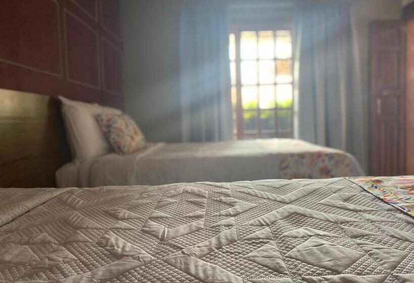 Paseo Real Hotel Boutique