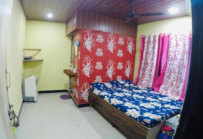 Pension (Hôtel basse catégorie) चोगले गेस्ट हाऊस