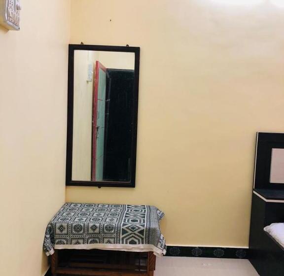 بنسيون चोगले गेस्ट हाऊस