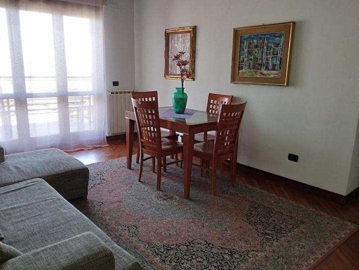 بنسيون Appartamento Fiera Di Roma Da Manu