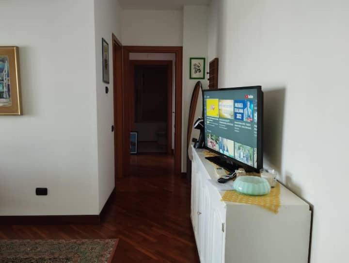 بنسيون Appartamento Fiera Di Roma Da Manu