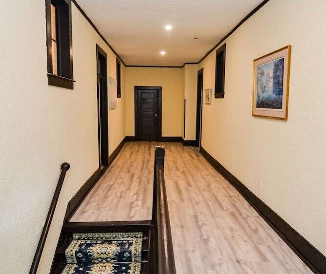 بنسيون Blue Sky Manor