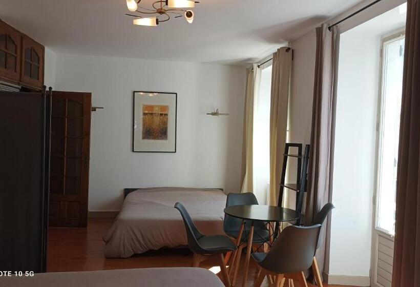 펜션 Florac Authentique