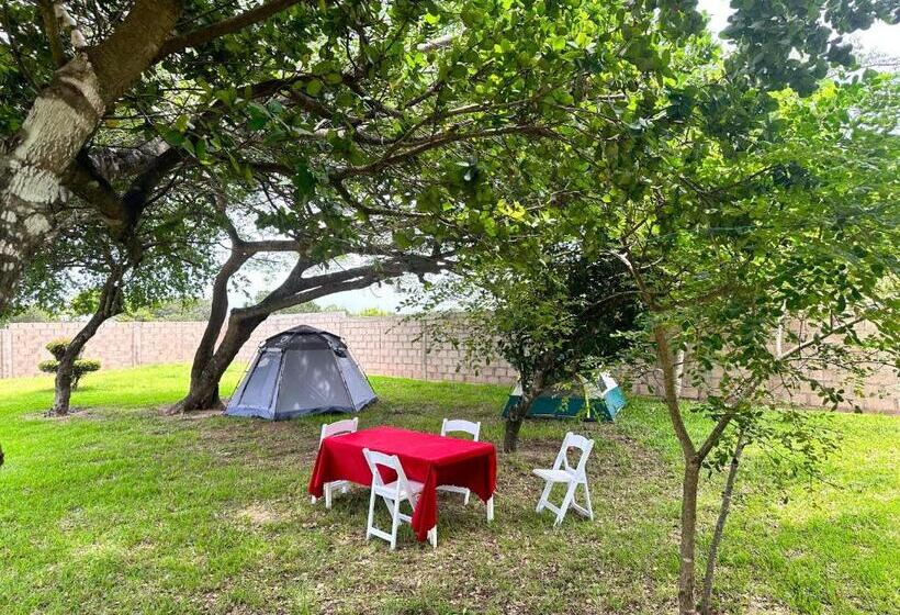 פנסיון Gim House