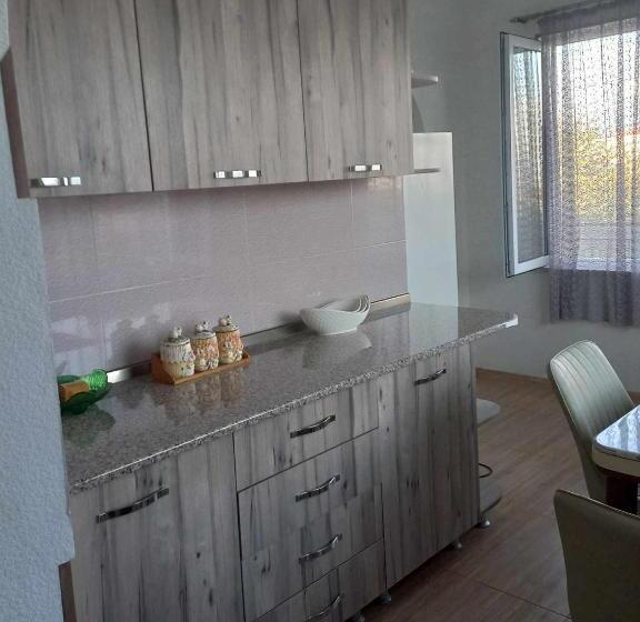 پانسیون Guest House Lile