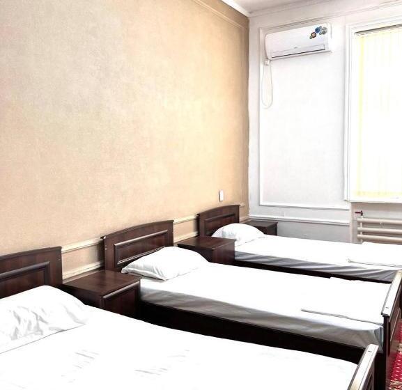 פנסיון Hello Hostel